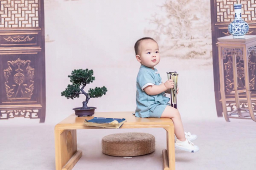 深圳合法供卵试管中心孕妇肚子上的黑线